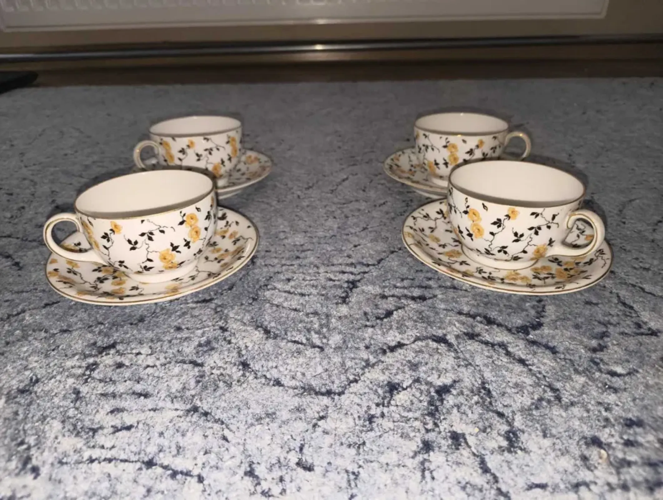 Edelstein Bavaria – 4 filiżanki ze spodkami, porcelana vintage