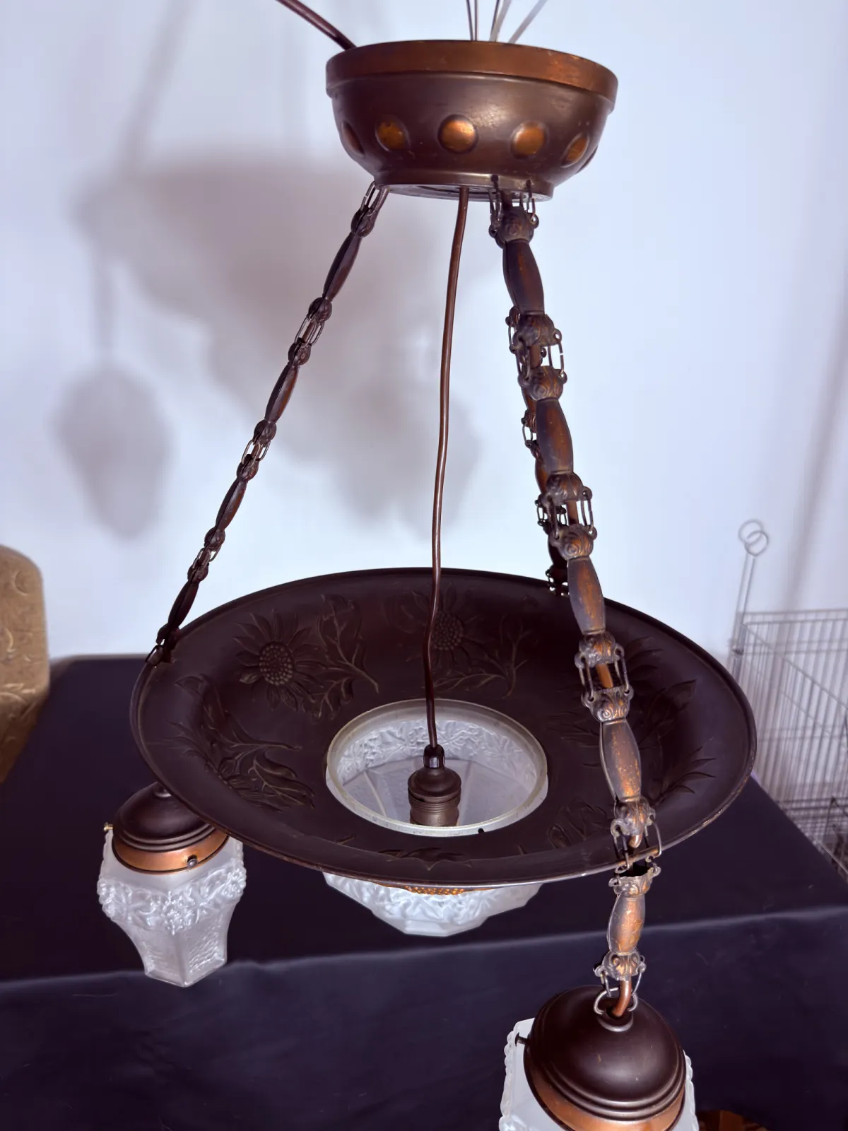 okazały żyrandol vintage 4 punkty świetlne szkło tłoczone