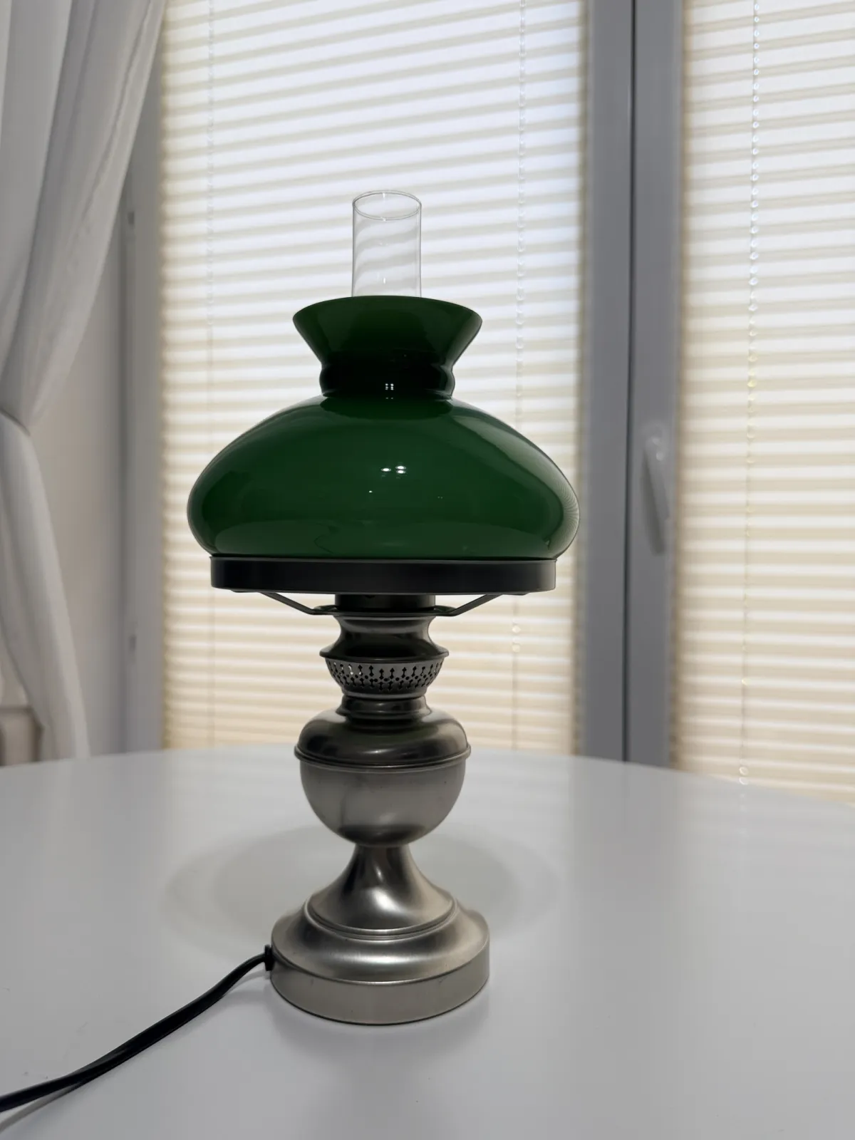 lampa stołowa vintage w stylu naftowym zielony klosz