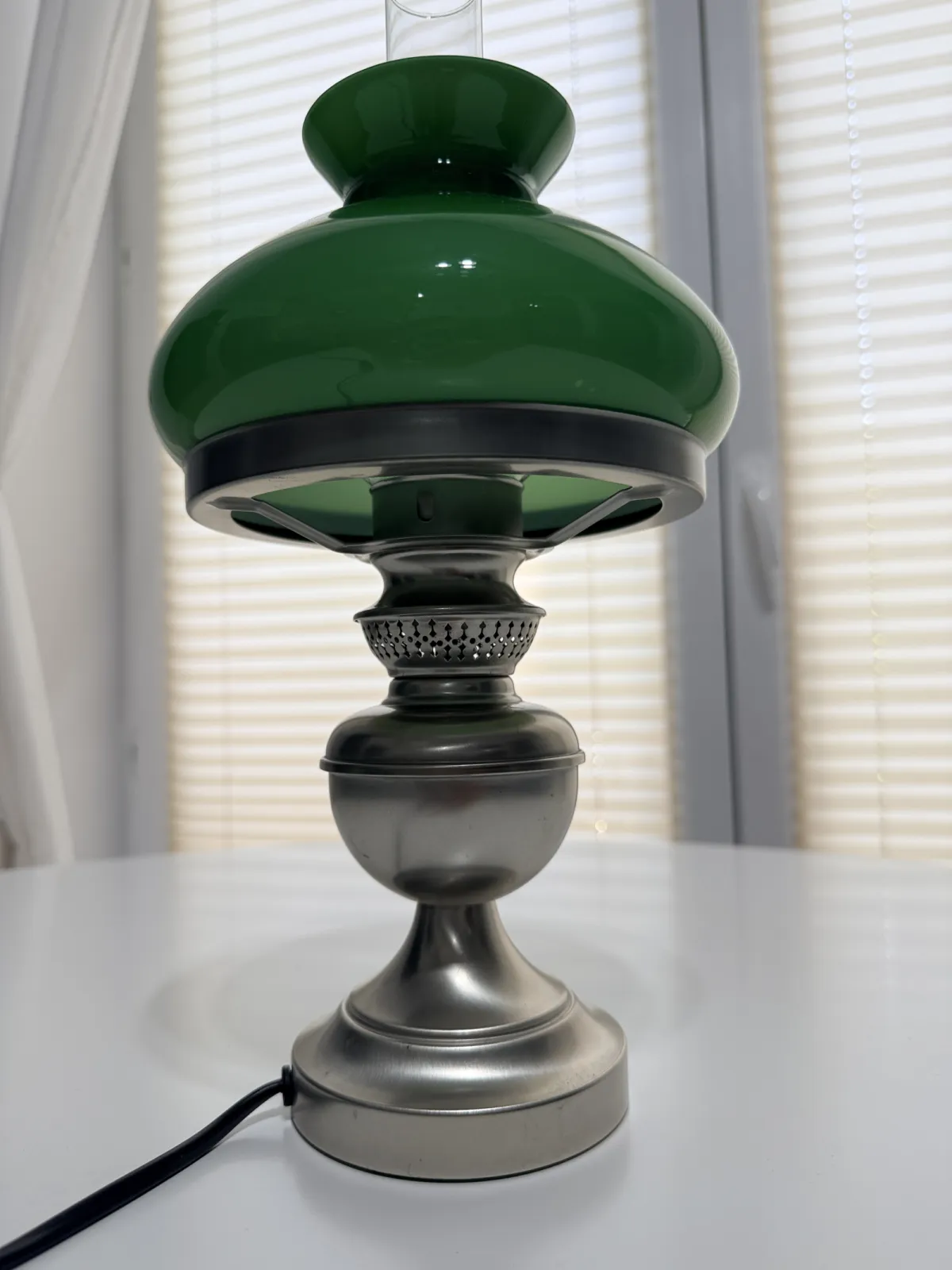 lampa stołowa vintage w stylu naftowym zielony klosz