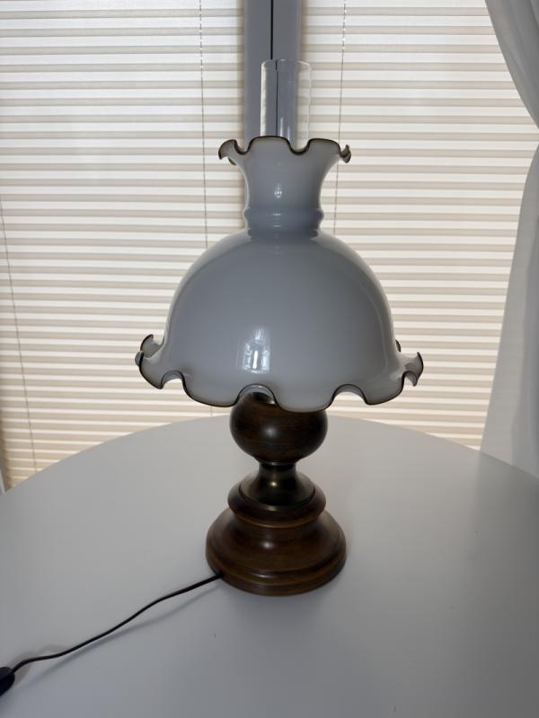 lampa stołowa naftowa vintage mleczny klosz