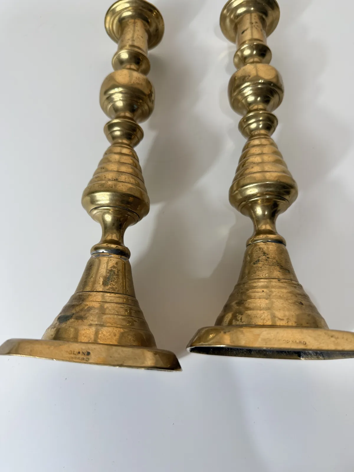 para mosiężnych świeczników vintage England