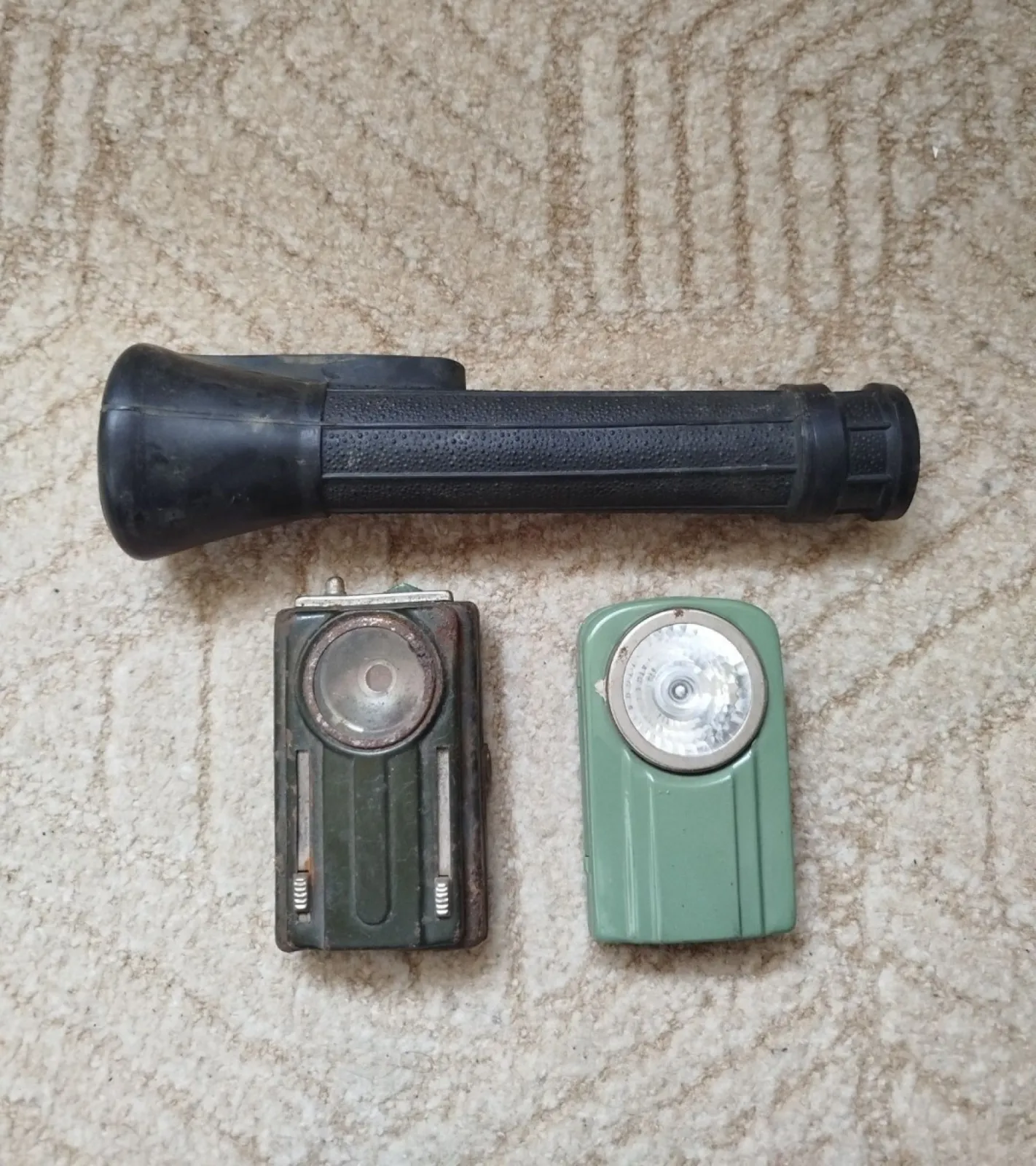 Latarki wojskowe vintage z PRL 3 sztuki