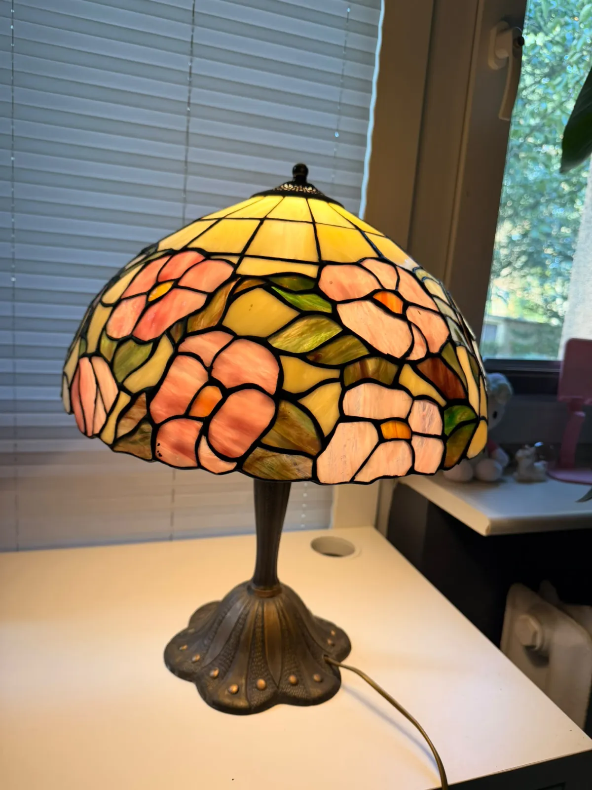 Lampa Witrażowa w Stylu Tiffanego
