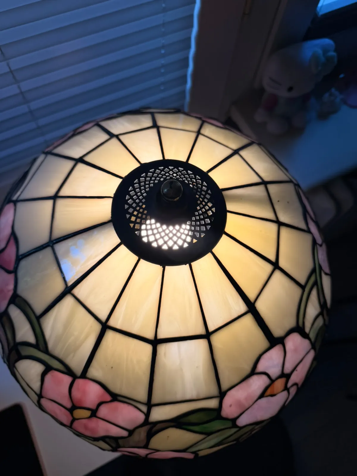 Lampa Witrażowa w Stylu Tiffanego