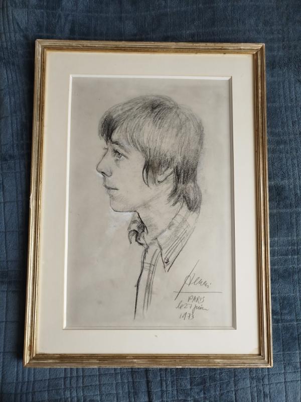 Portret młodego człowieka z Paryża z 1973 r.  Vintage rysunek w ramie i passe-partout