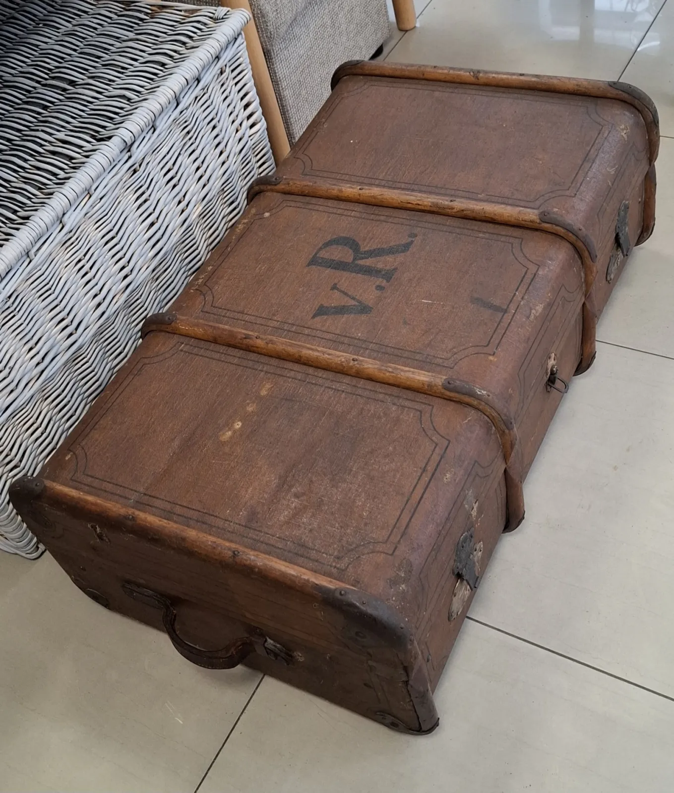Antyczny kufer podróżny transport Szczecin