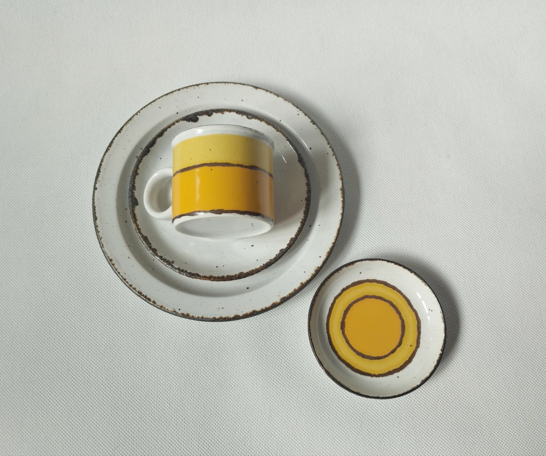 Serwis dla 6 osób Midwinter Pottery Stonehenge Sun Kamionka angielska lata 70