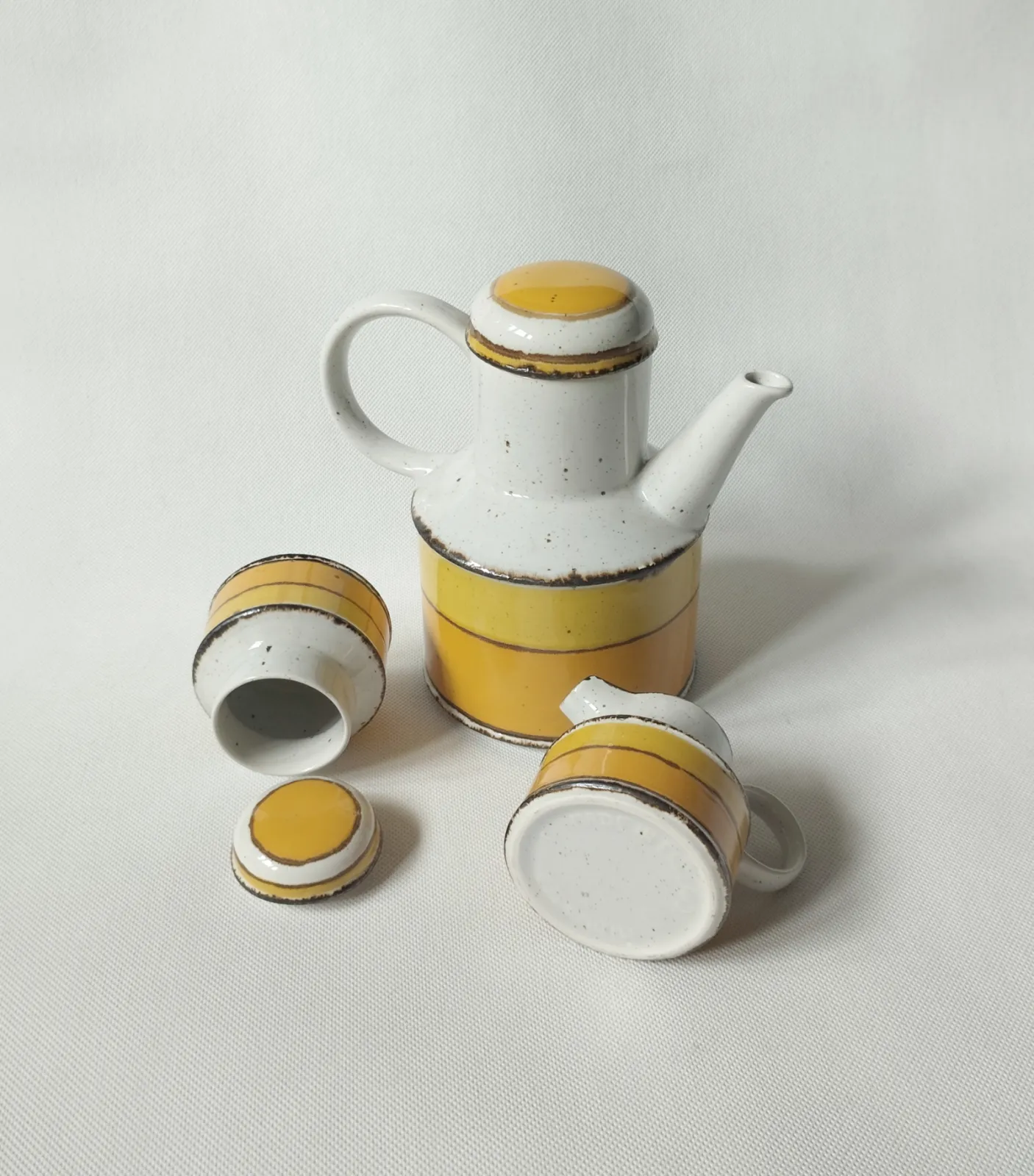 Serwis dla 6 osób Midwinter Pottery Stonehenge Sun Kamionka angielska lata 70