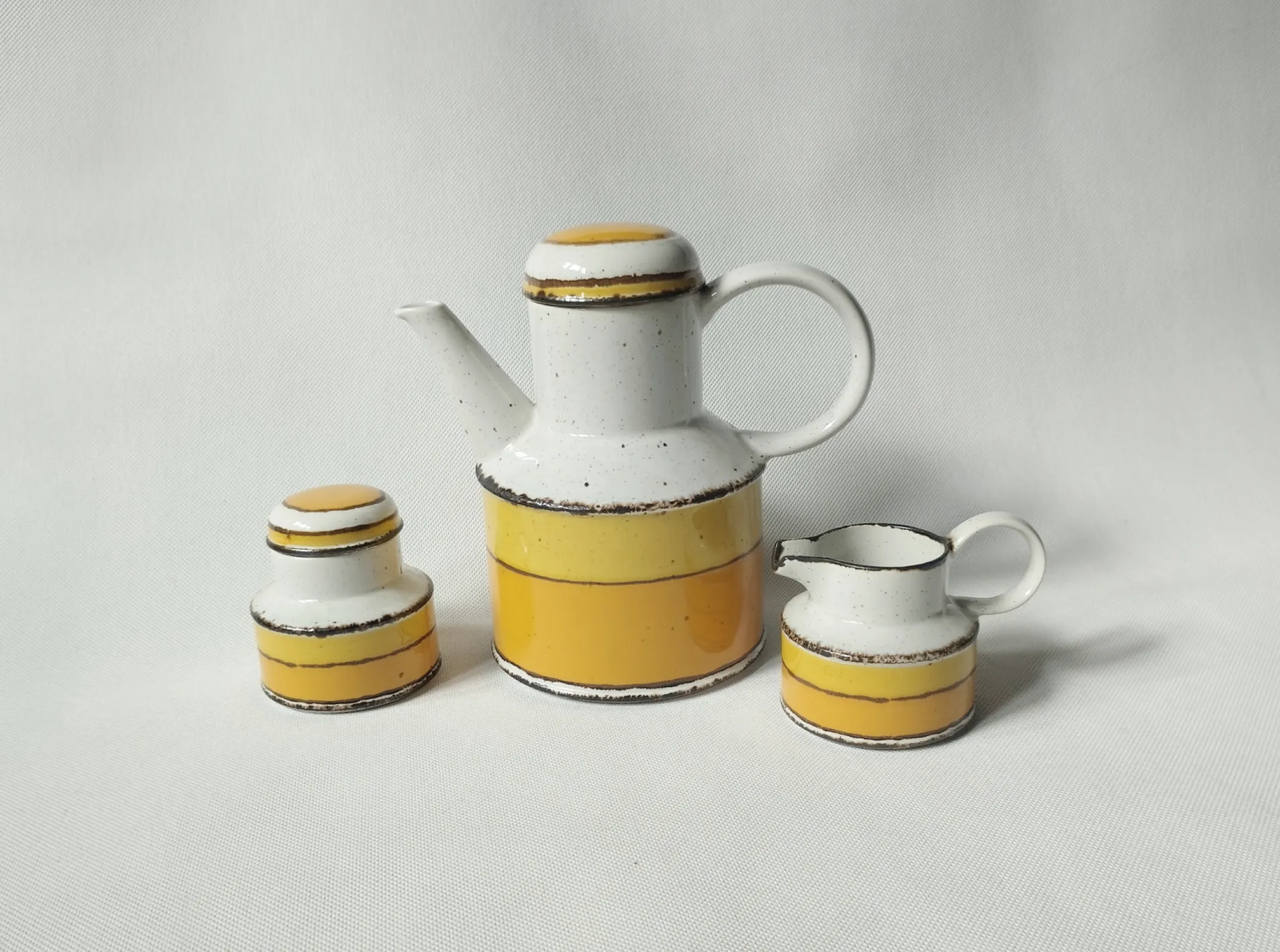 Serwis dla 6 osób Midwinter Pottery Stonehenge Sun Kamionka angielska lata 70