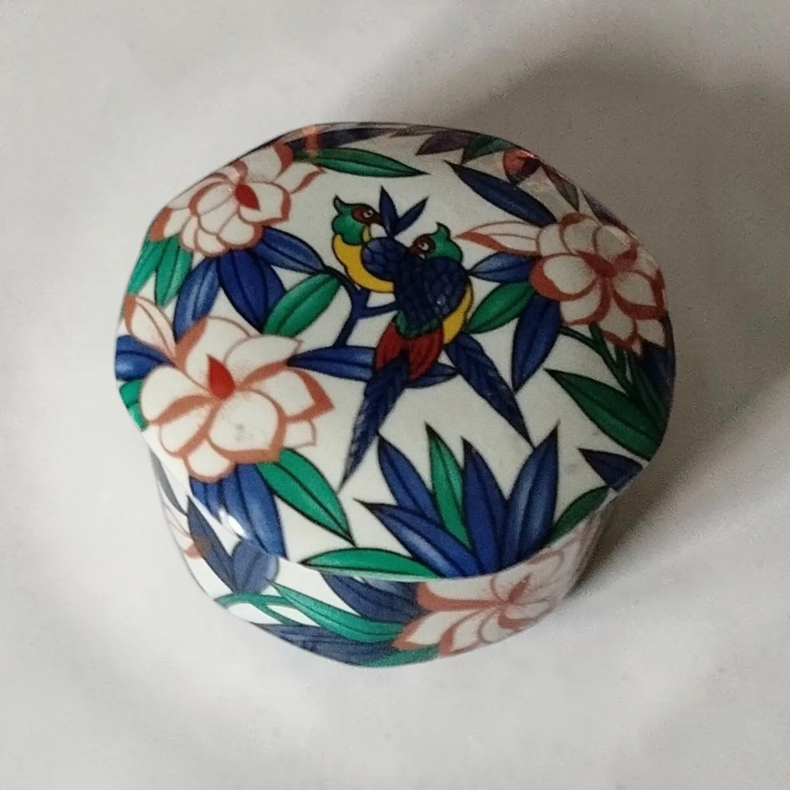 Pudełko porcelanowe vintage na drobiazgi
