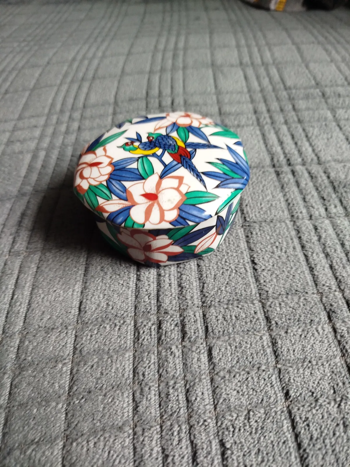 Pudełko porcelanowe vintage na drobiazgi