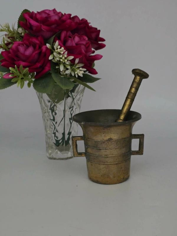 Mosiężny moździerz
