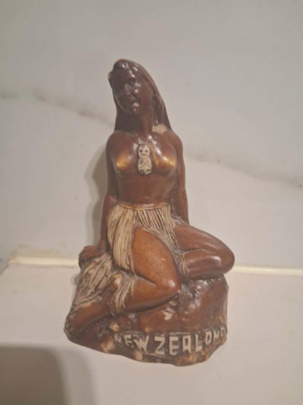 Figurka PANIA OF THE REEF – Nowa Zelandia – Mitologia Maori – Sygnowana