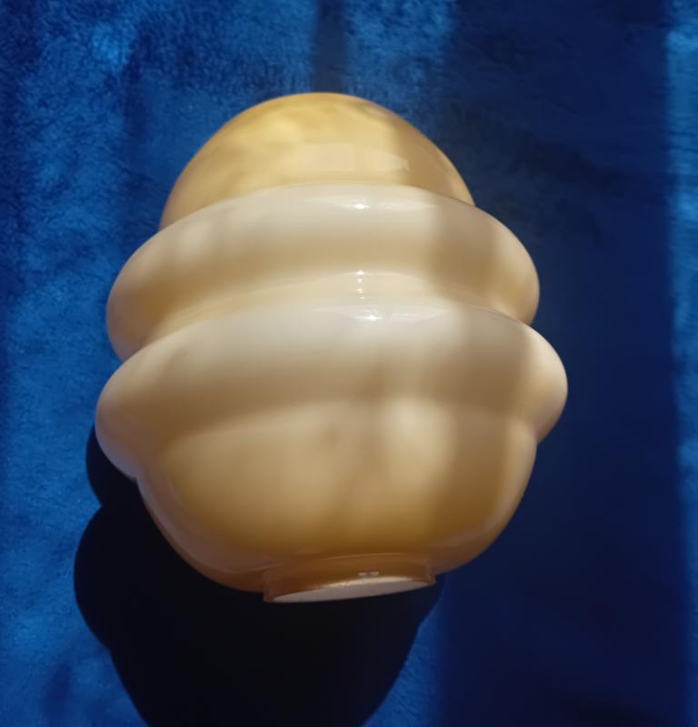Klosz art deco do lampy lub żyrandola, szkło warstwowe.