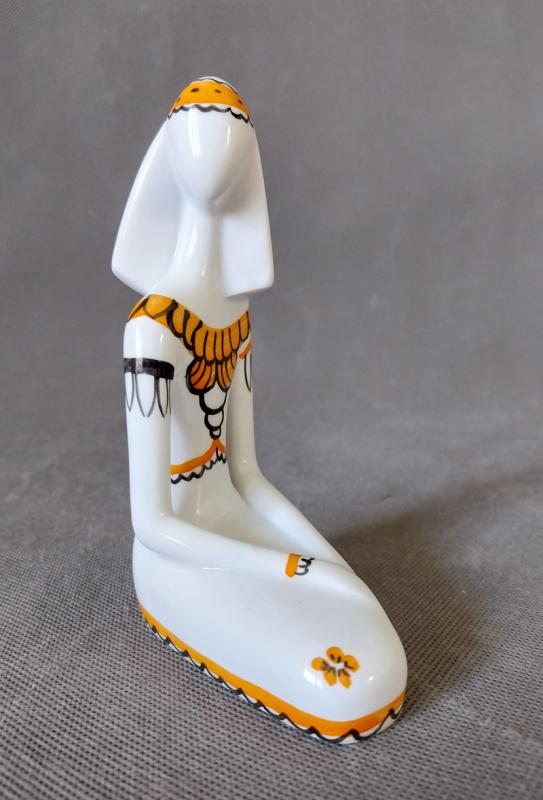 Figurka "Egipcjanka"  E.Trzewik-Drost  Bogucice