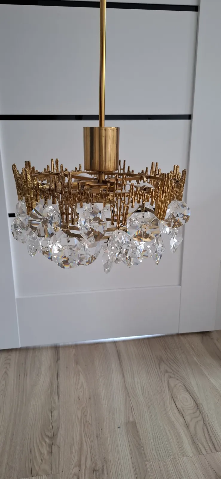 Lampa z krysztalkami
