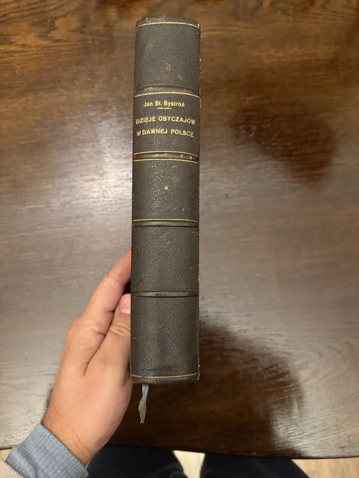 Dwa tomy książki, Dzieje obyczajów w dawnej Polsce z roku 1932