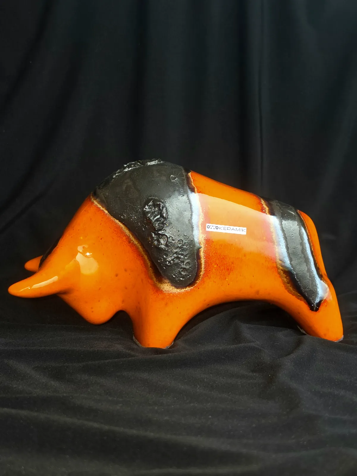 Rzeźba Byka 1010 Otto Keramik Glaze Orange Lava Top