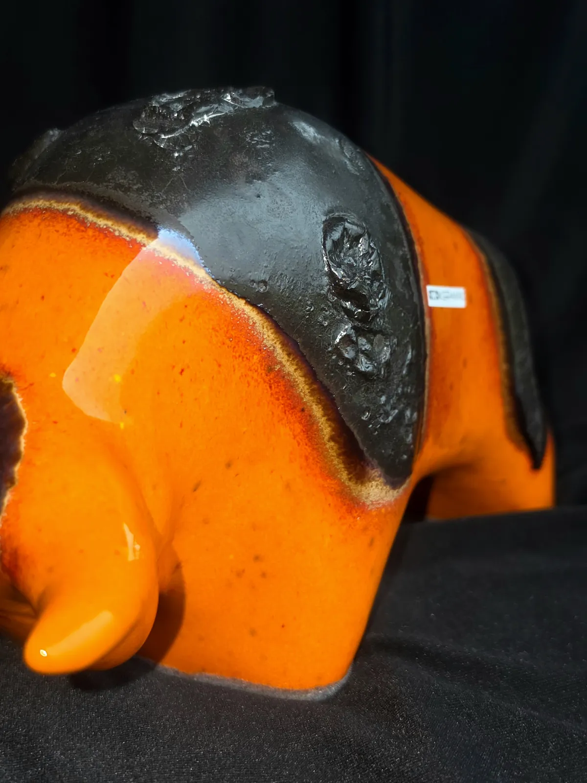 Rzeźba Byka 1010 Otto Keramik Glaze Orange Lava Top