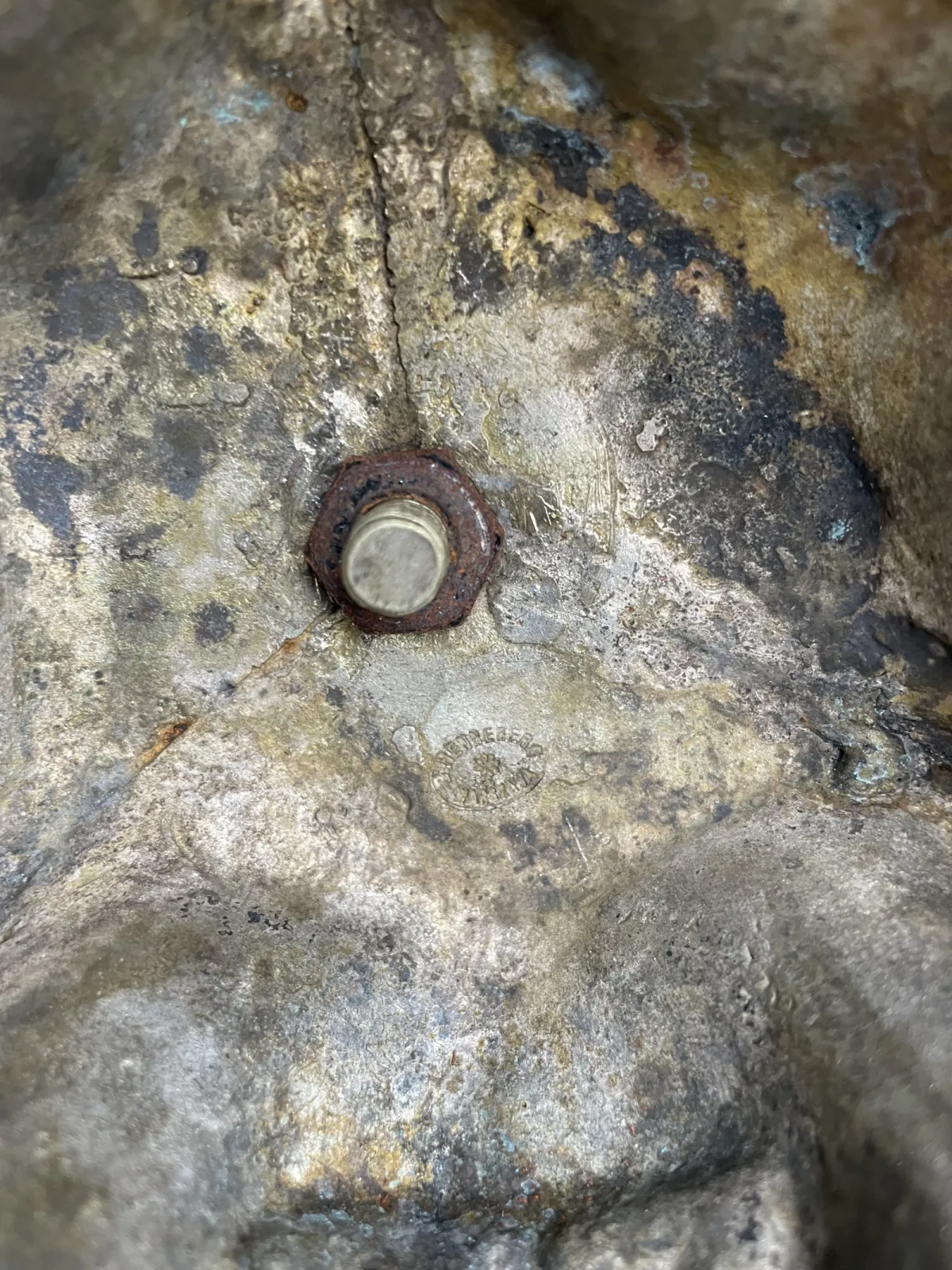 ŚWIECZNIK BR. HENNEBERG