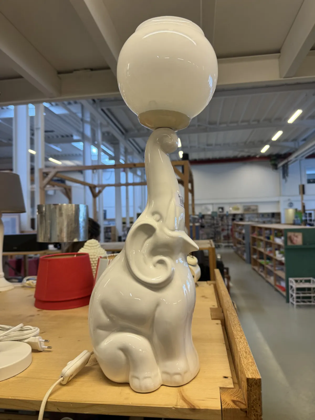 Porcelanowa lampa