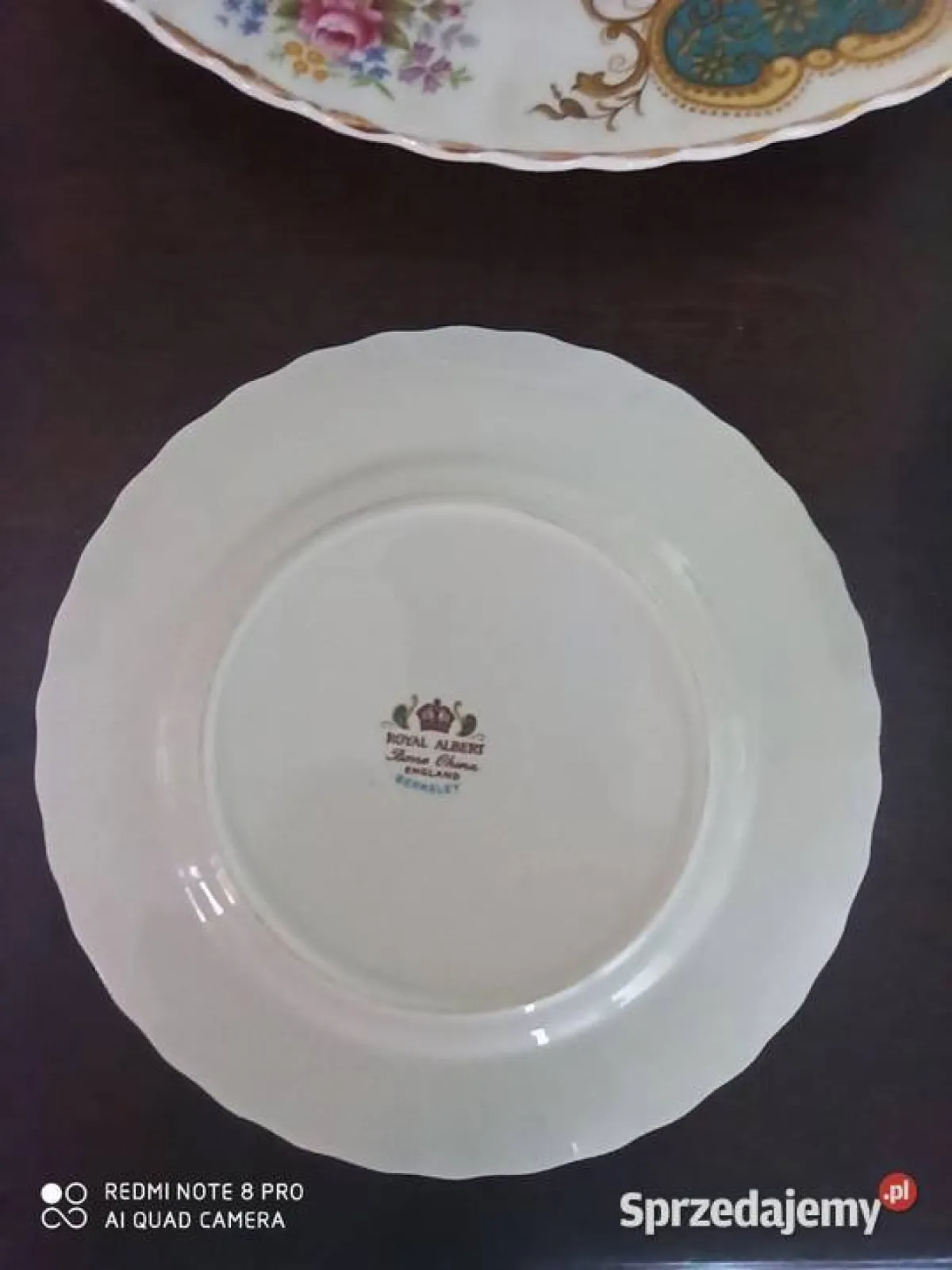 Talerzyk deserowy Berkeley. Royal Albert