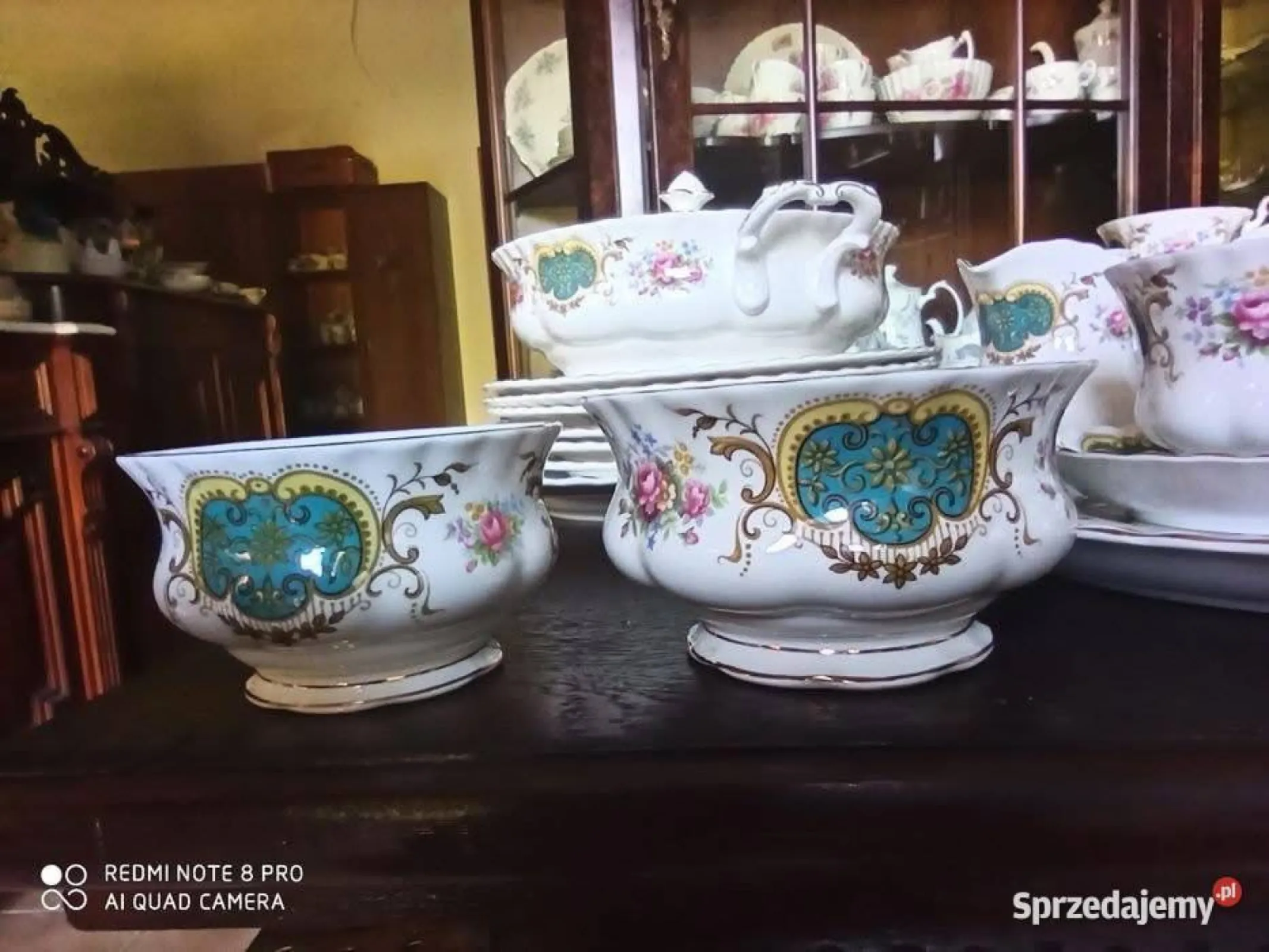 Talerzyk deserowy Berkeley. Royal Albert