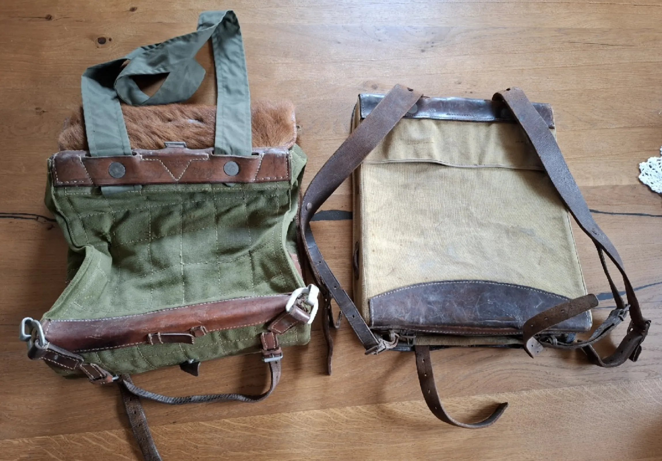 Wehrmacht 2 plecaki oryginalne II wojna światowa Cena za parę