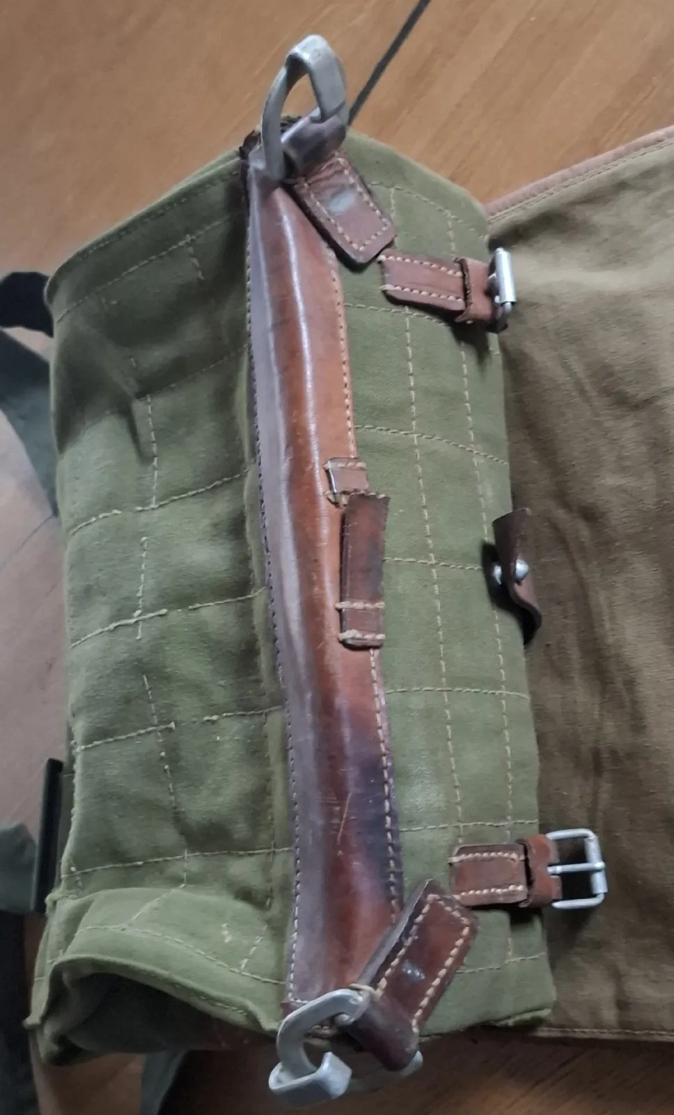 Wehrmacht 2 plecaki oryginalne II wojna światowa Cena za parę
