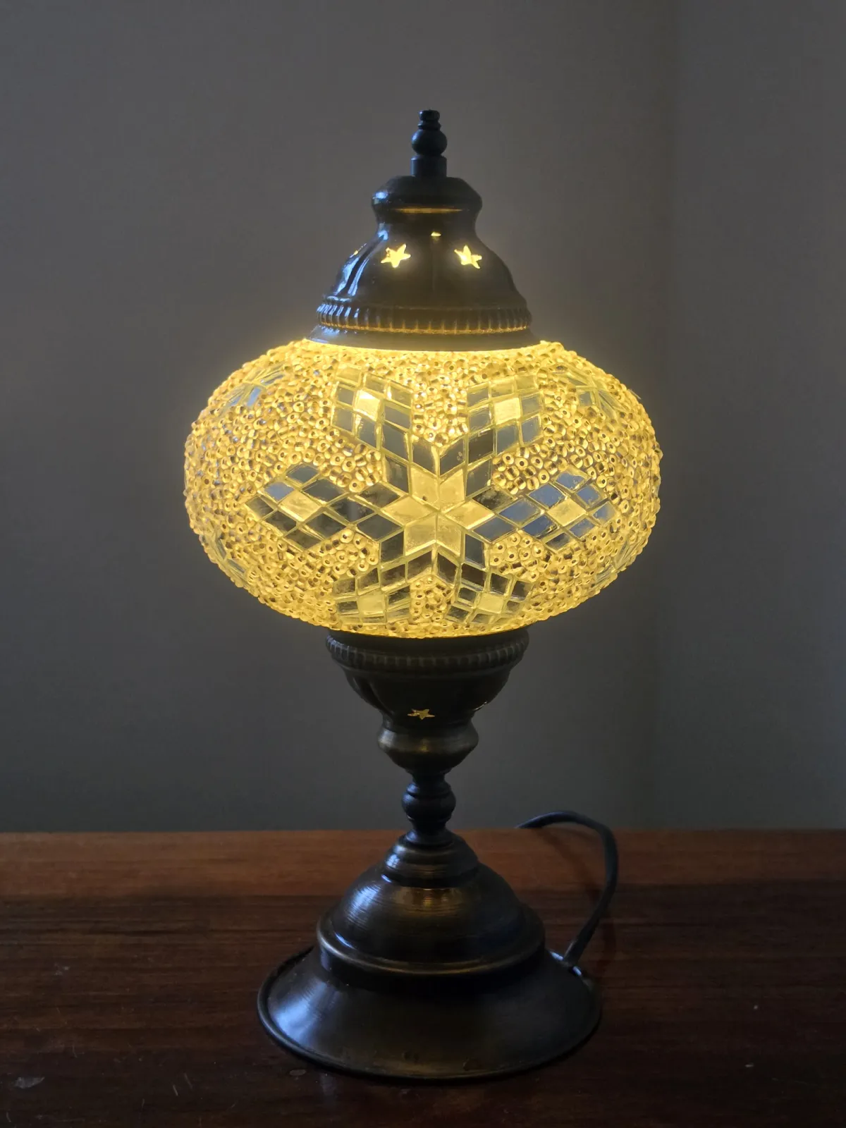 Orientalna lampa mozaikowa Vintage Belgia