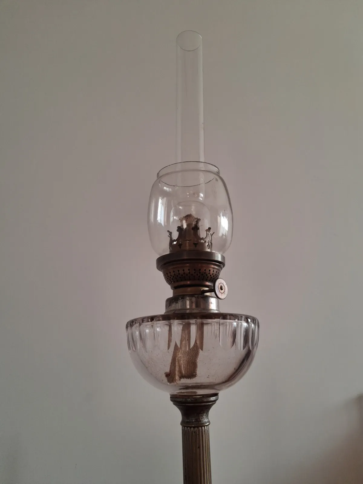 lampa naftowa z brązu piękny zabytek z początku XX w.