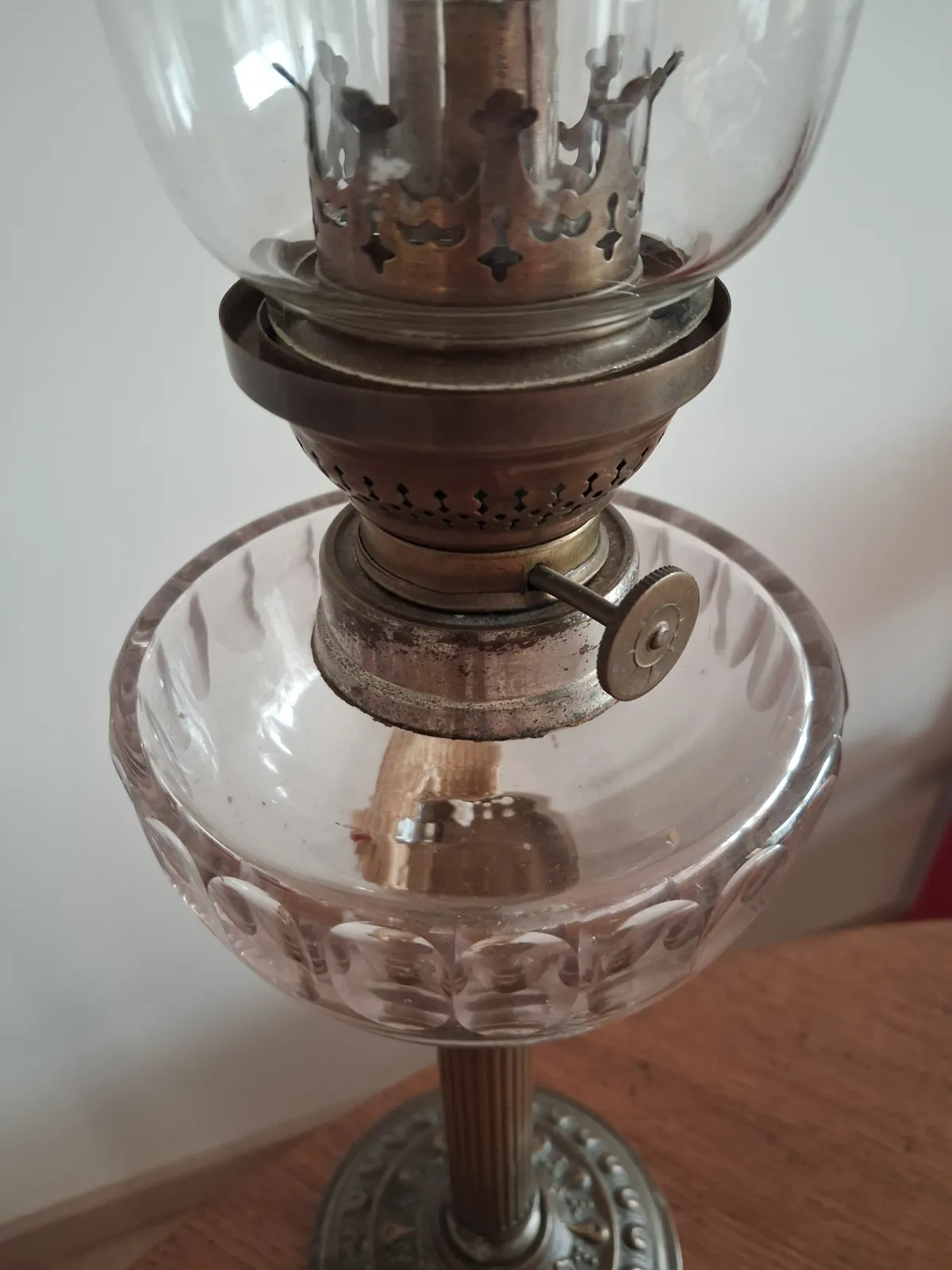 lampa naftowa z brązu piękny zabytek z początku XX w.