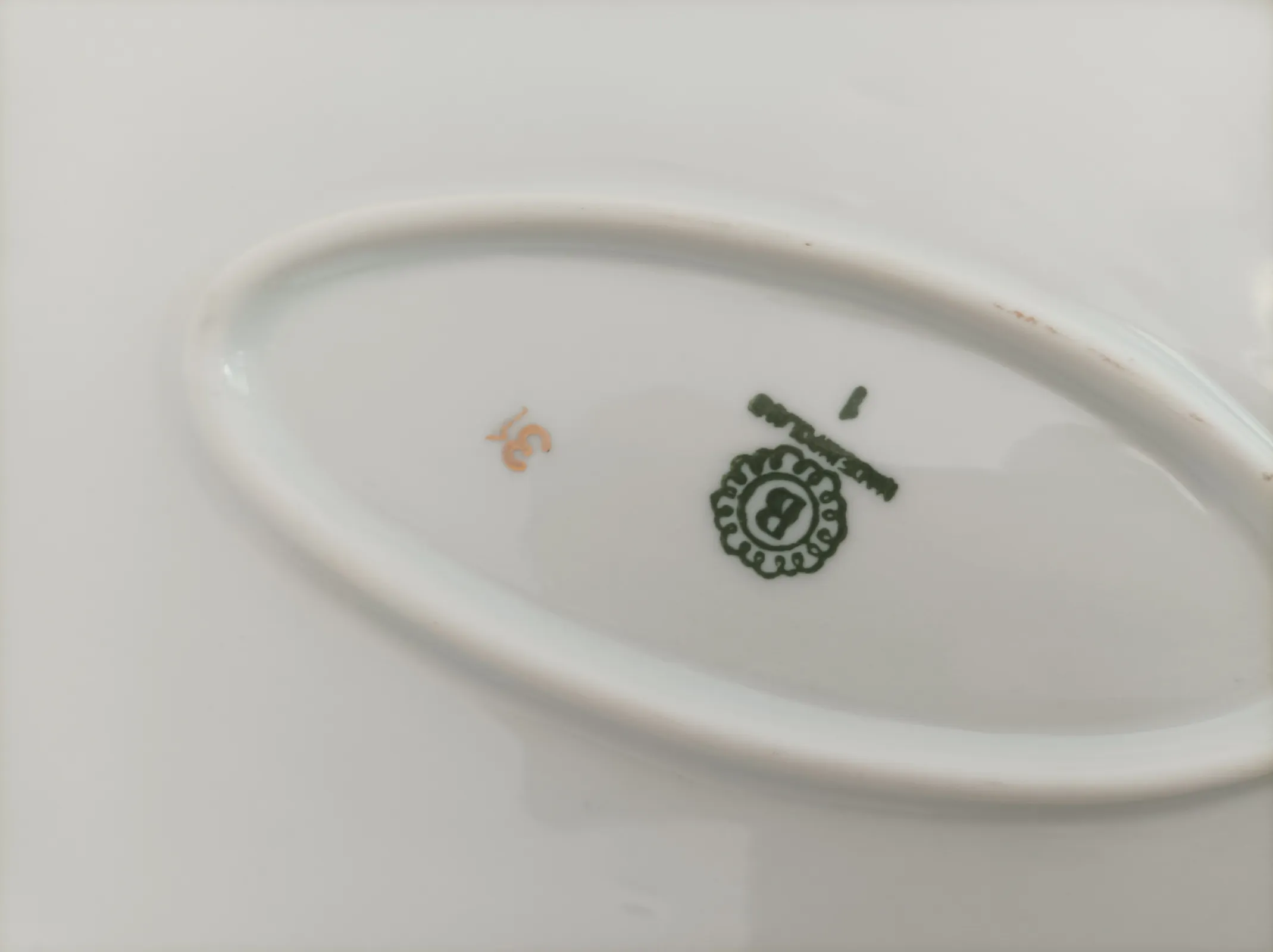 Zastawa stołowa porcelanowa
