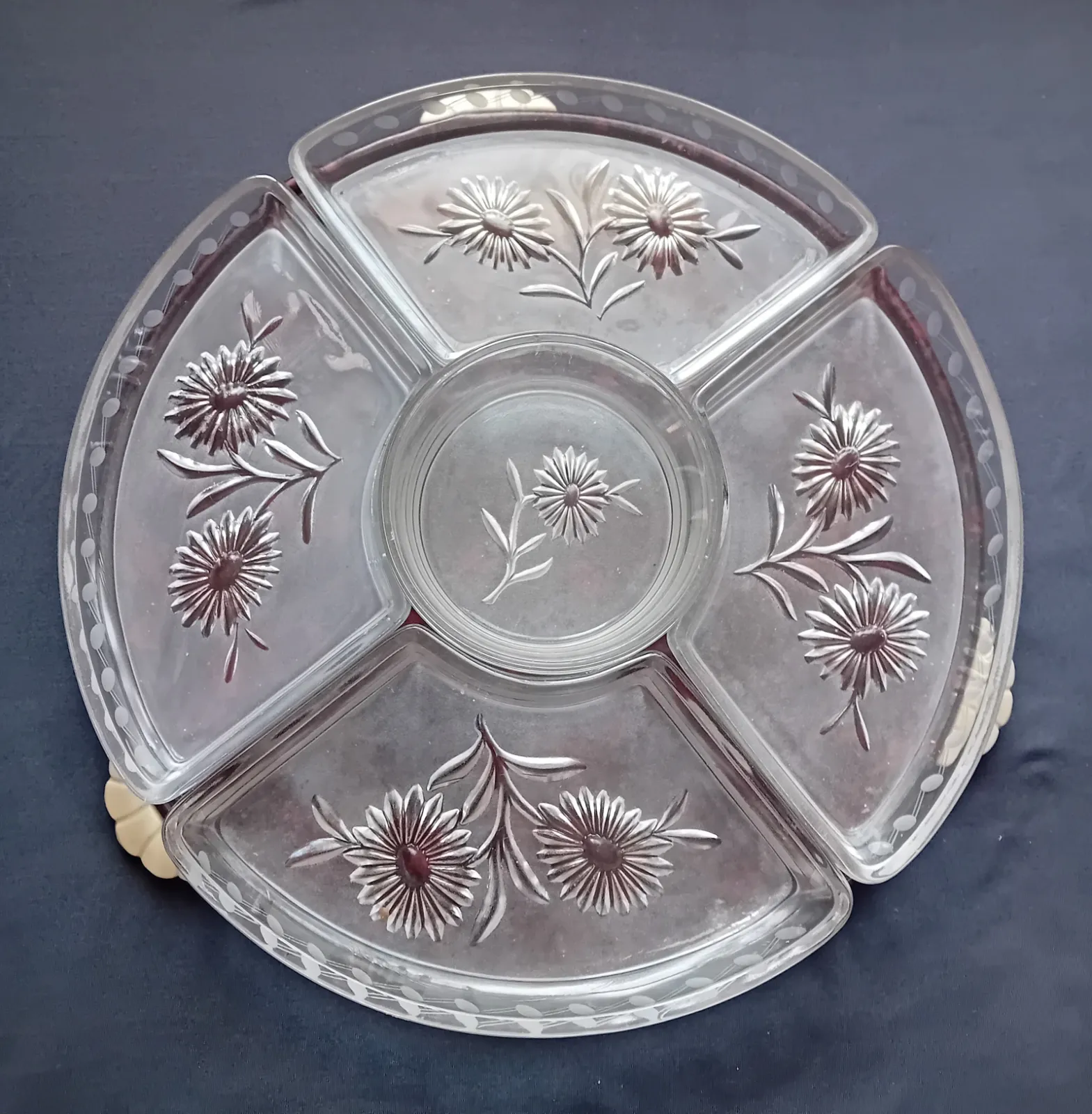 Kabaret art deco, Kreutz-Kabarett. Schwepnitz, nr 1051/52 w katalogu z 1953 r.