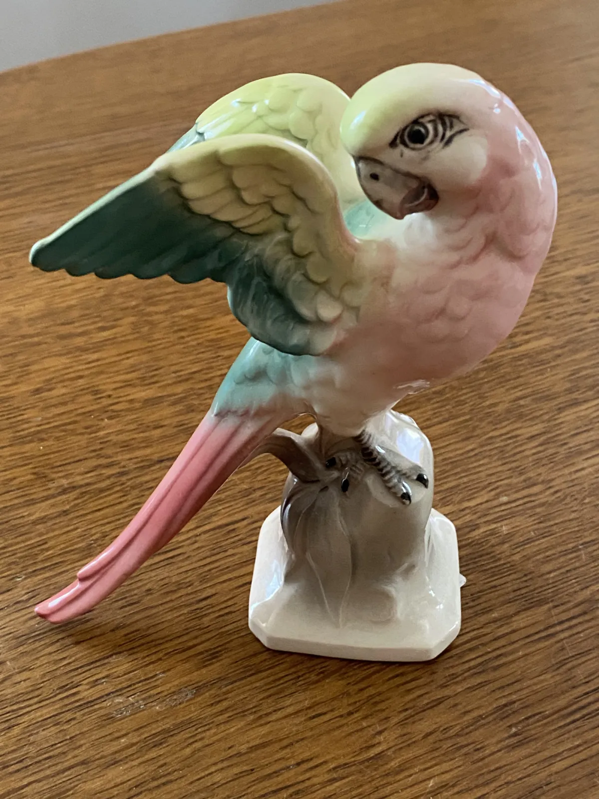 Figurka papugi HERTWIG KATZHUTTE