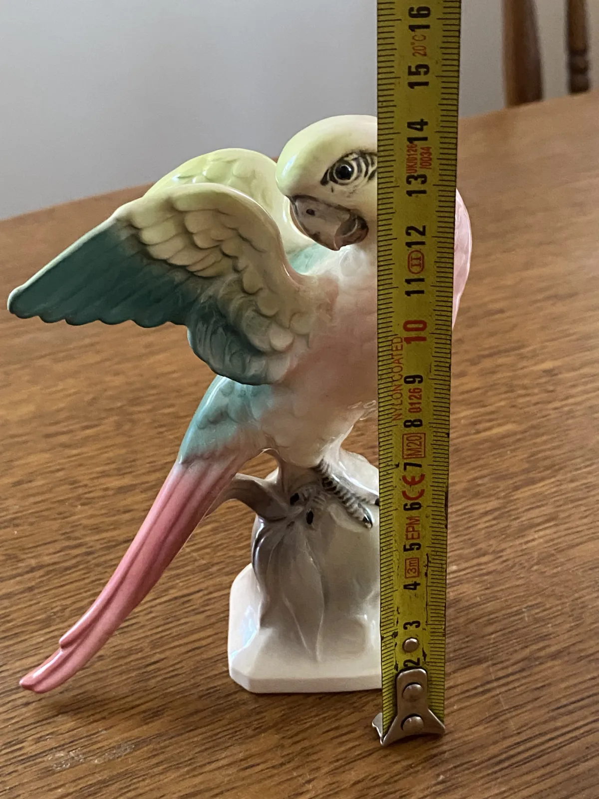 Figurka papugi HERTWIG KATZHUTTE