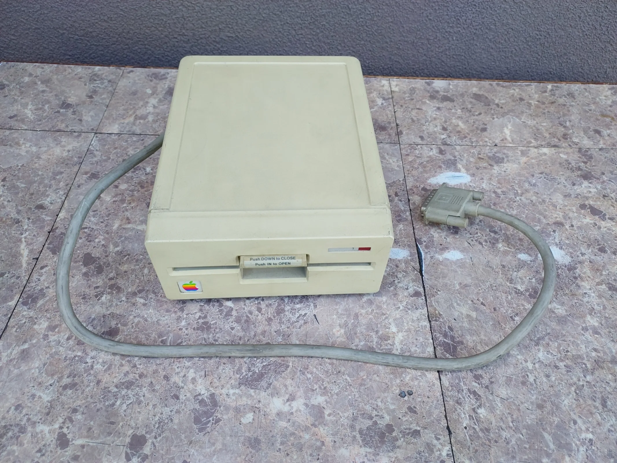 Stara stacja dyskietek Apple 5.25" A9M0107 nietestowana