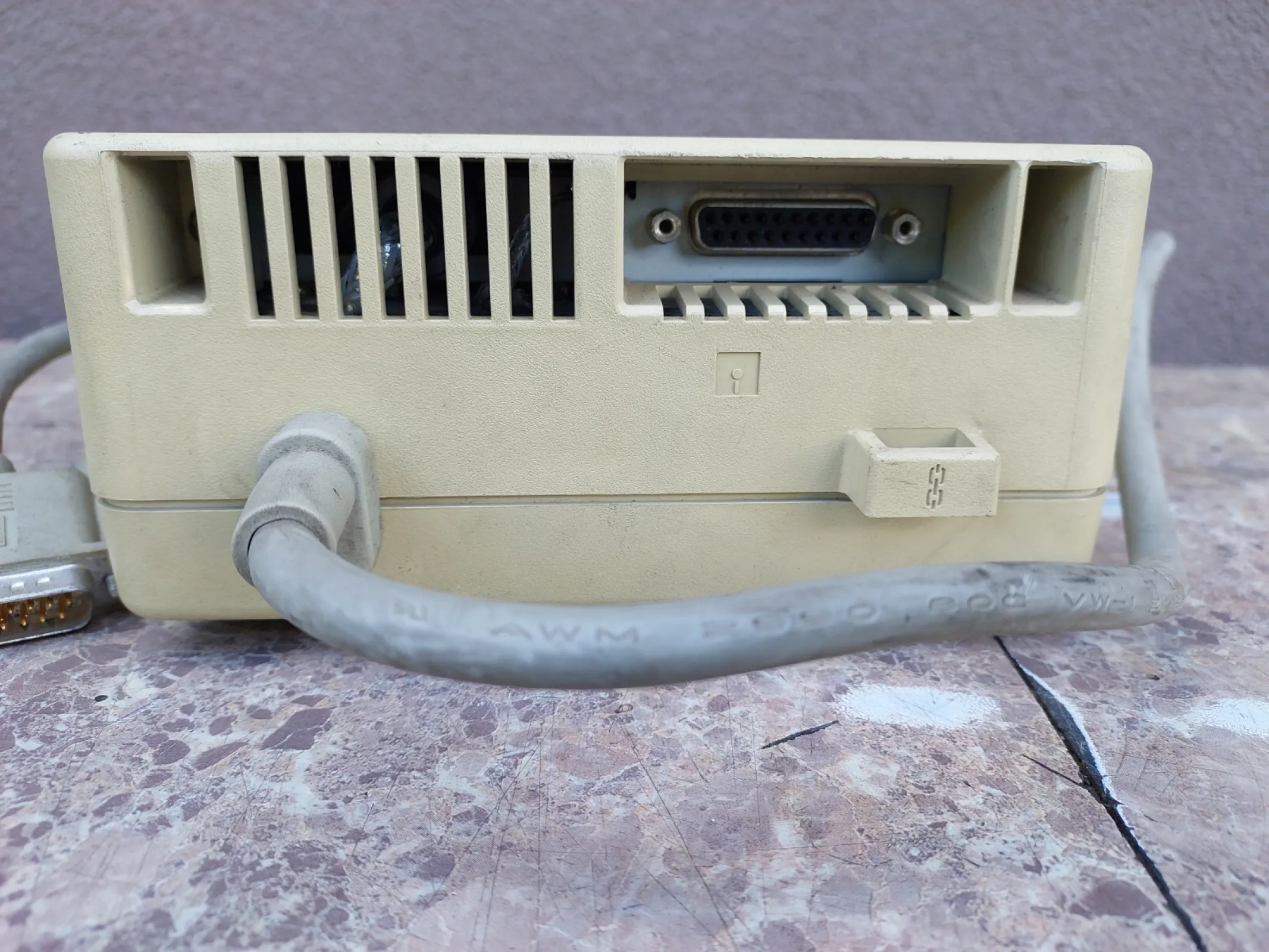 Stara stacja dyskietek Apple 5.25" A9M0107 nietestowana