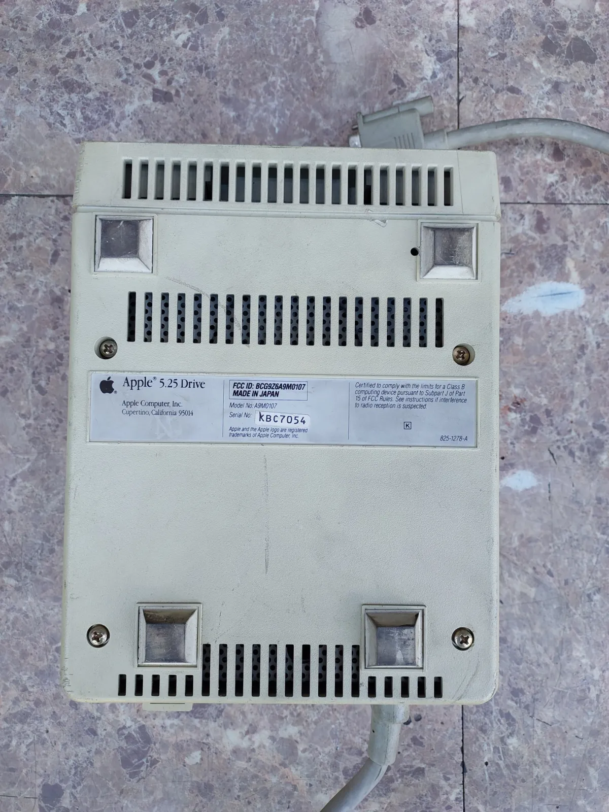 Stara stacja dyskietek Apple 5.25" A9M0107 nietestowana