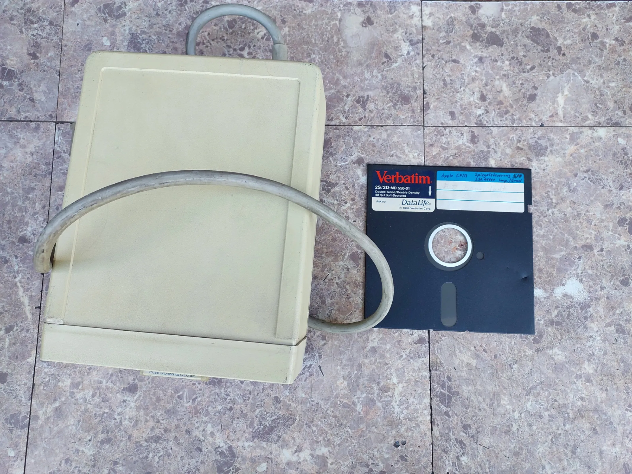 Stara stacja dyskietek Apple 5.25" A9M0107 nietestowana