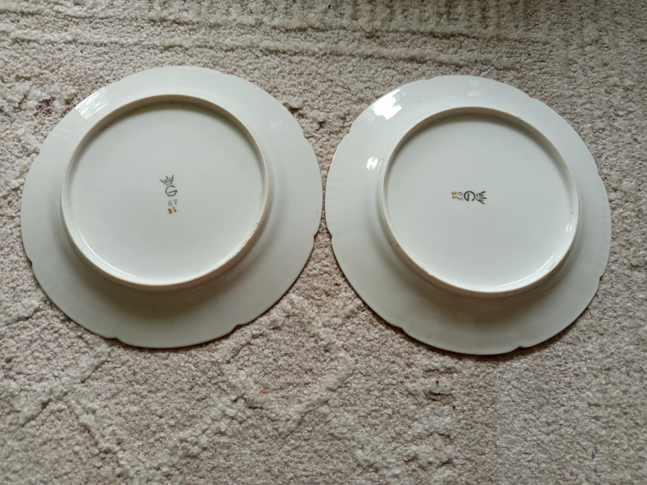 Dwa talerze przedwojenna porcelana Giesche