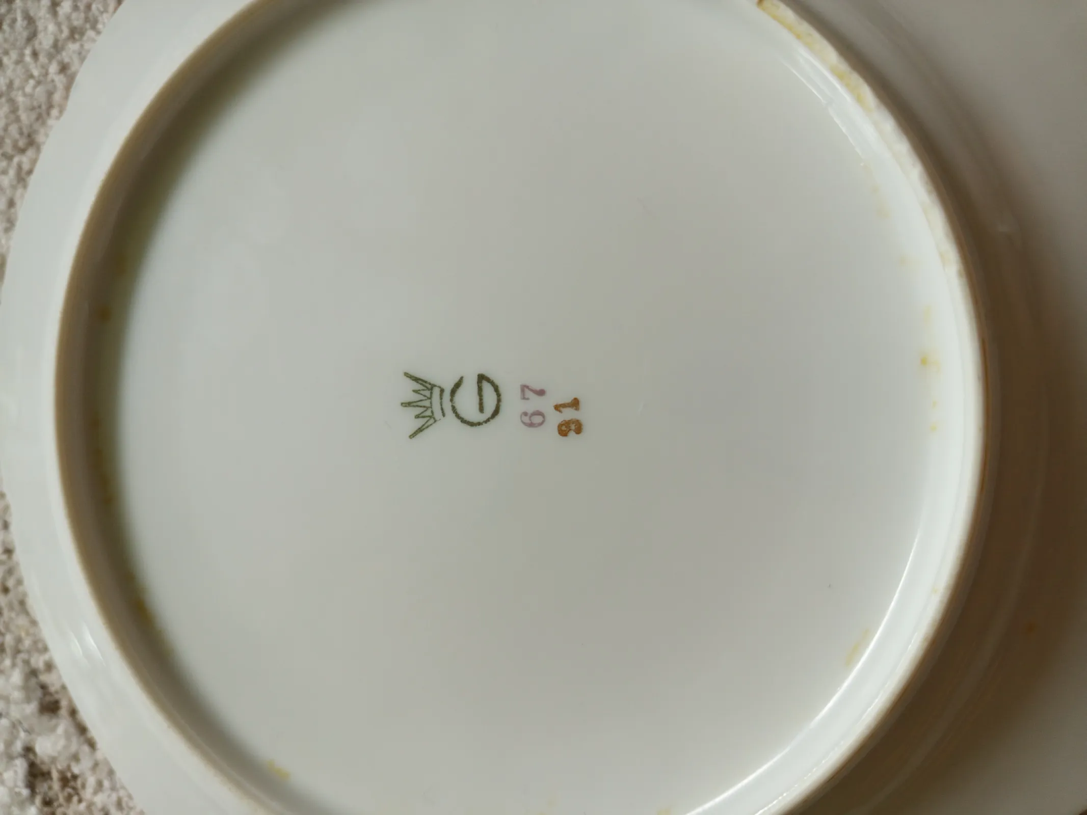 Dwa talerze przedwojenna porcelana Giesche