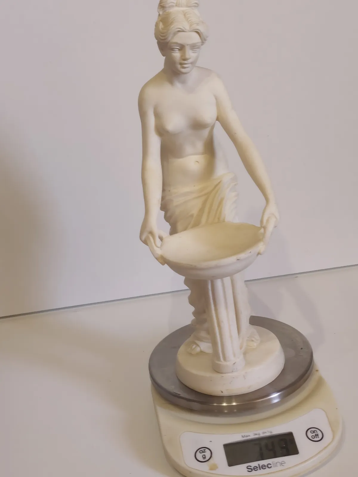Figurka z alabastru Bogini Hestia Włoska manufaktura
