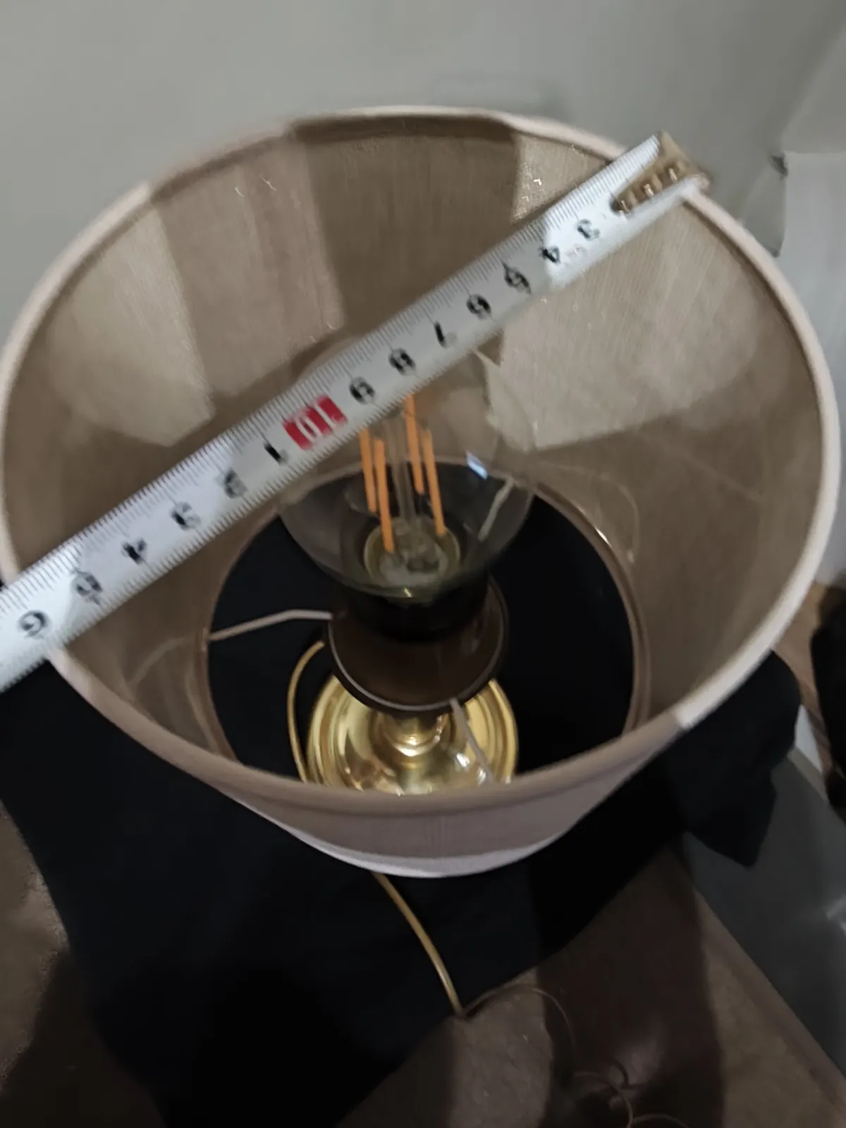 Piękna mosiężna Lampa