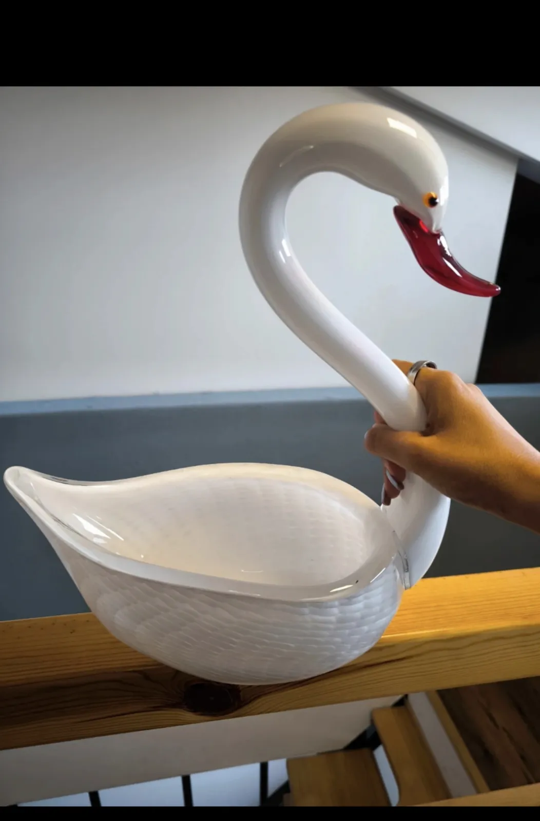 Duża szklany łabędź  37 cm