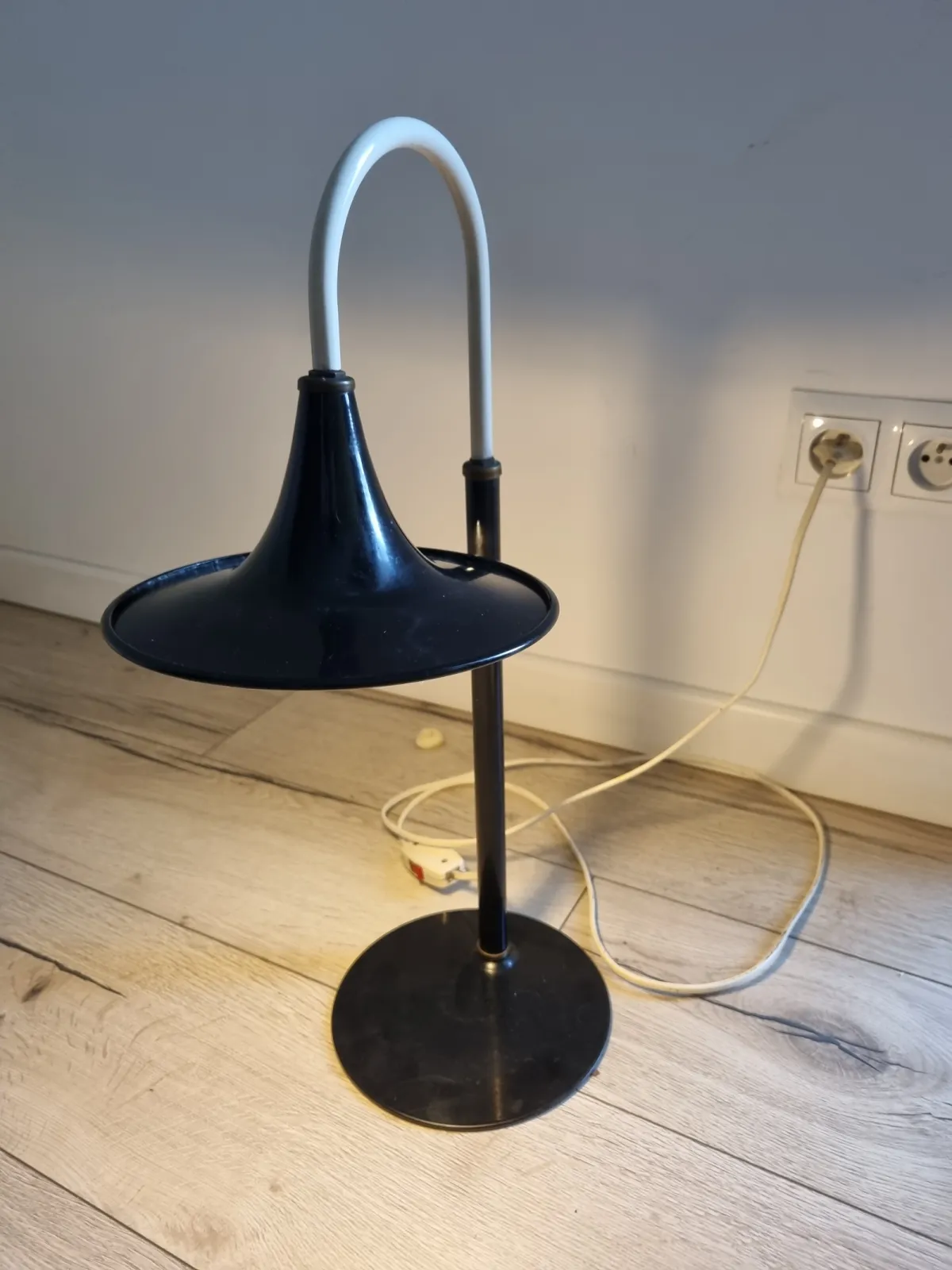 Stara lampa biurowa pochodzący z Holandii