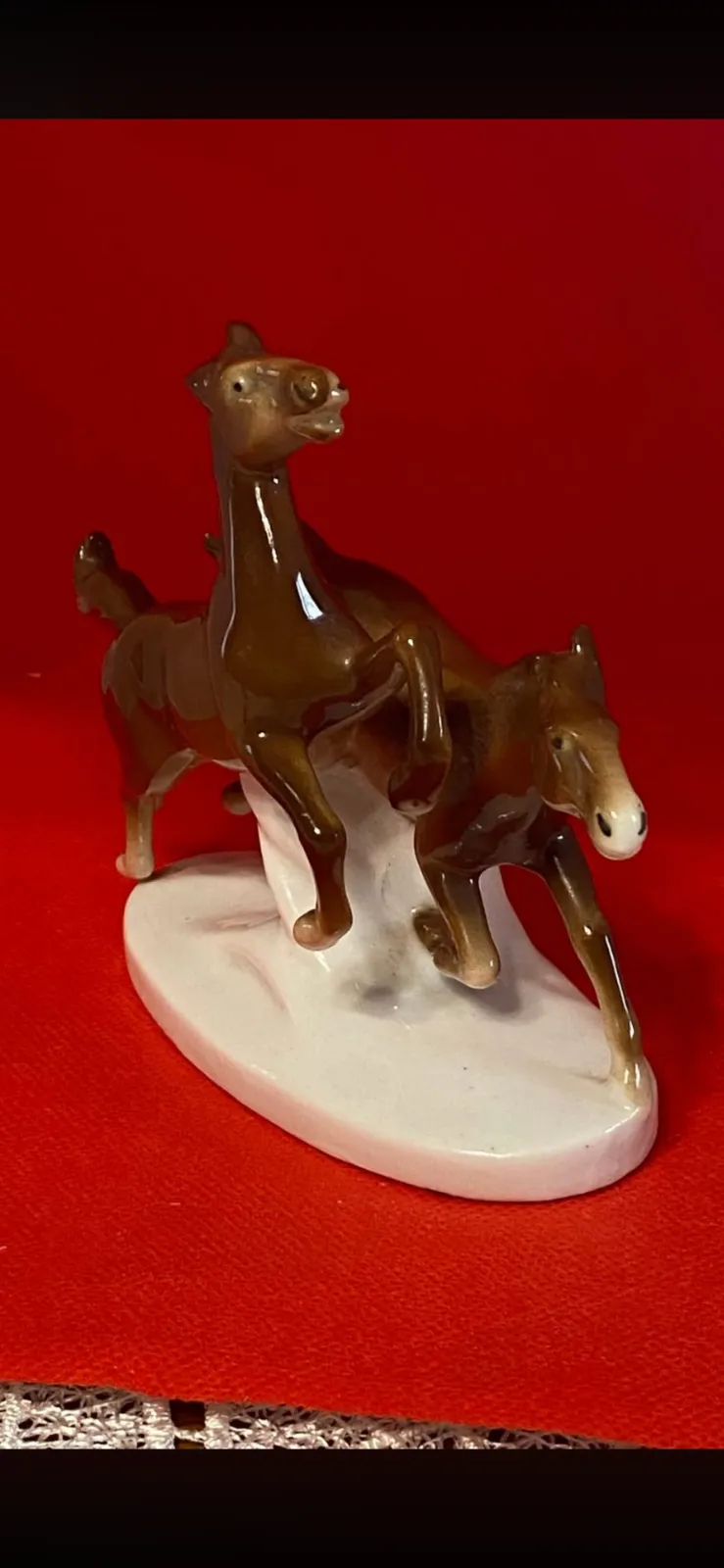 Figurka -konie w galopie -GRAFENTHAL