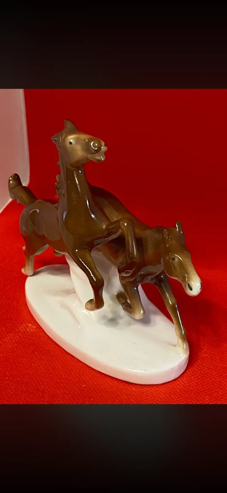 Figurka -konie w galopie -GRAFENTHAL