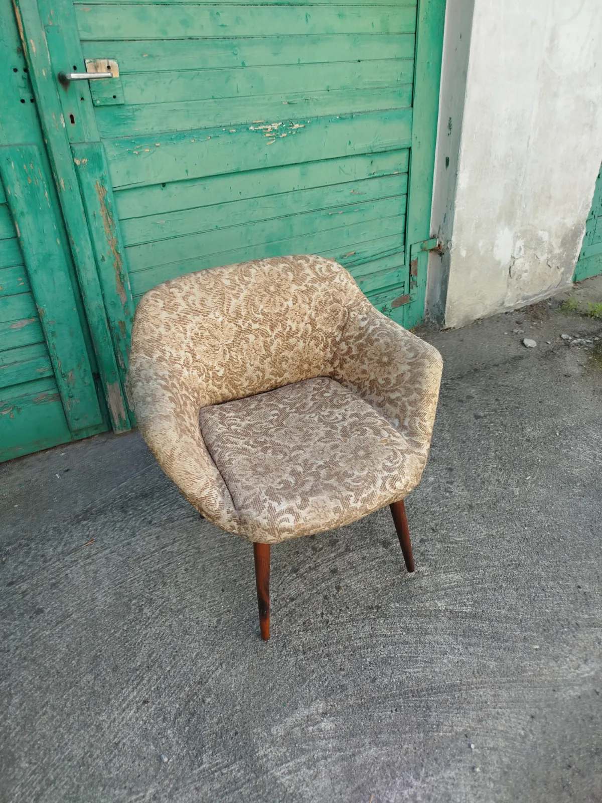 Fotel z PRL do renowacji
